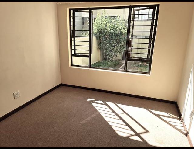 1 BEDROOM PROPERTY TO RENT IN BRYANSTON
